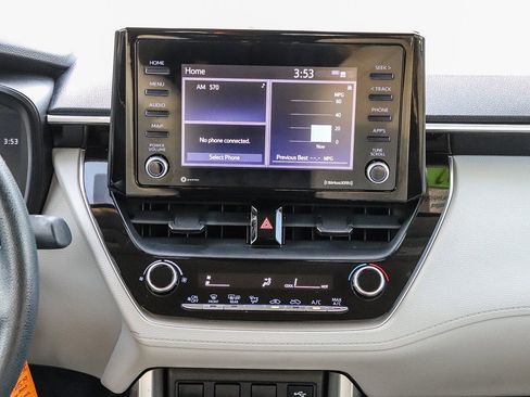 Certified 2022 Toyota Corolla Cross L image 14