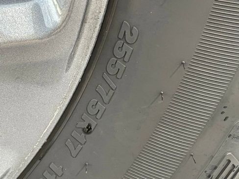 Used 2025 Ford Bronco Big Bend image 8