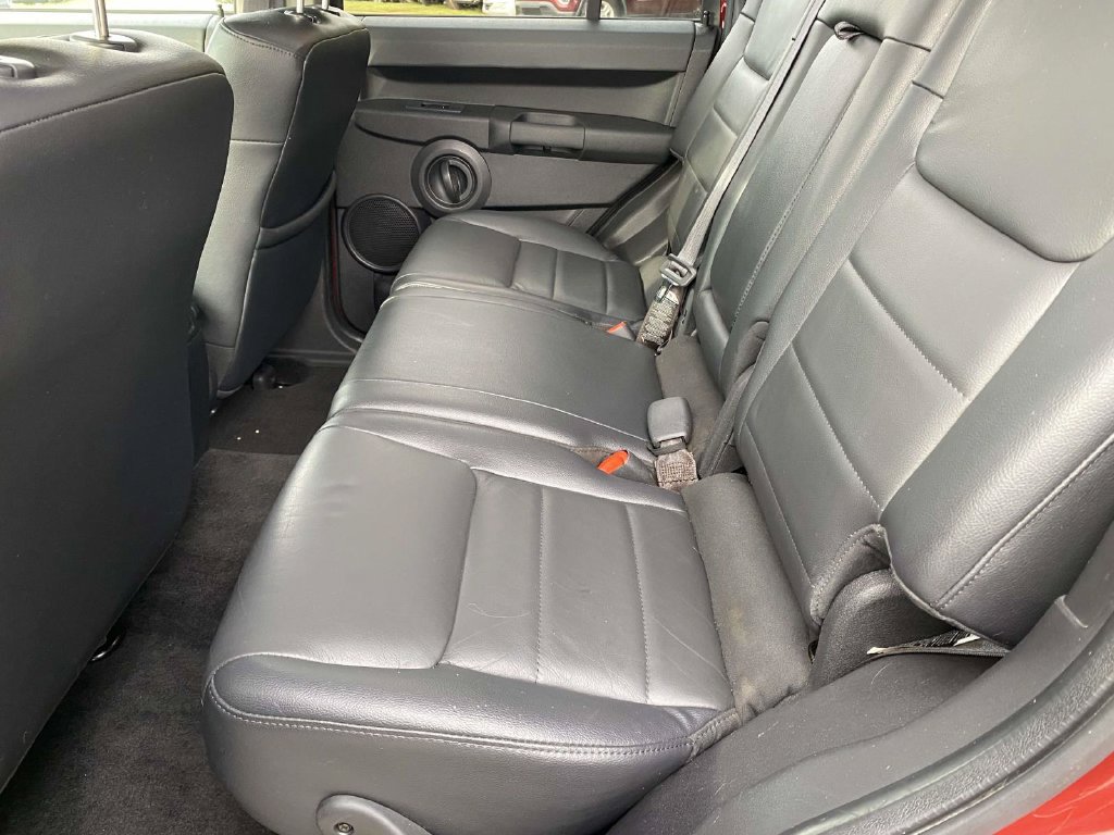 Used 2008 Jeep Commander Sport RWD image 10