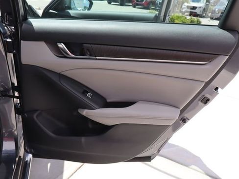 Used 2020 Honda Accord EX-L image 31