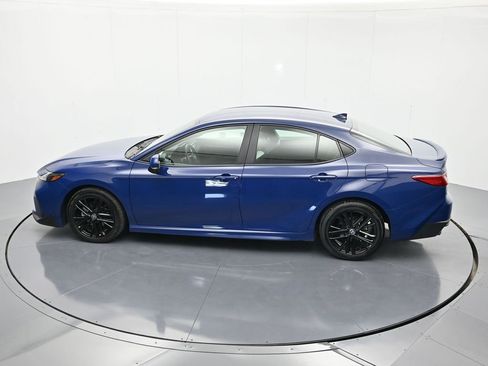 Used 2025 Toyota Camry SE image 35