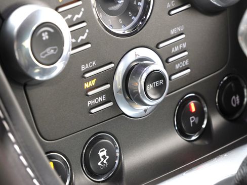 Used 2012 Aston Martin V12 Vantage Coupe image 74