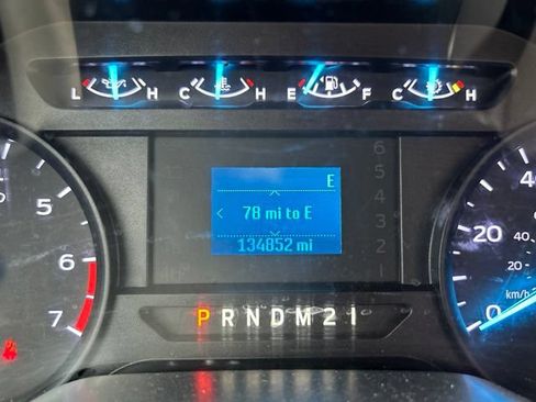 Used 2018 Ford F250 XL w/ Power Equipment Group AWD/4WD image 8