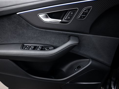 New 2026 Audi RS Q8 performance image 13