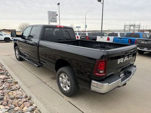 Used 2025 RAM 3500 Big Horn AWD/4WD image 8