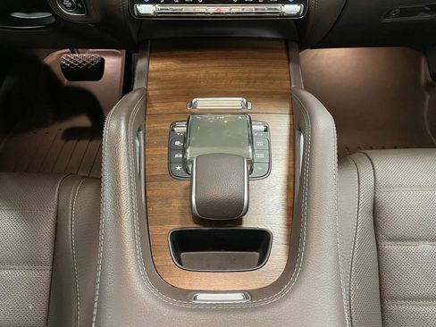 Used 2023 Mercedes-Benz GLE 450 4MATIC image 11