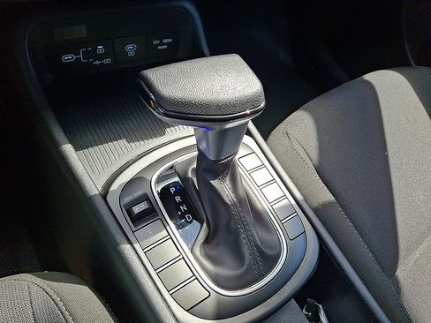 Certified 2024 Hyundai Kona SE AWD/4WD image 12