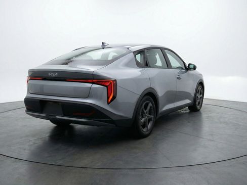Used 2025 Kia K4 FWD image 9