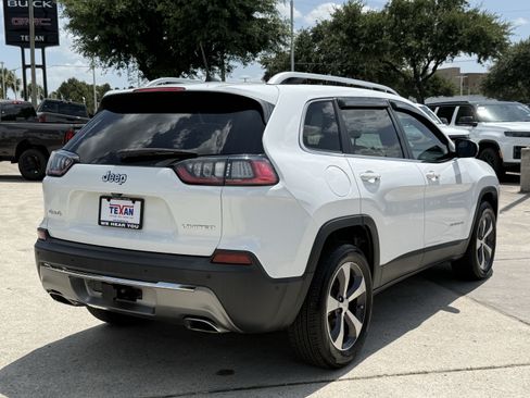Used 2019 Jeep Cherokee Limited w/ Technology Group AWD/4WD image 5
