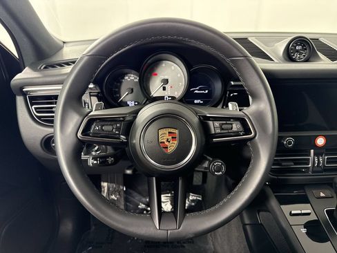 Certified 2023 Porsche Macan S AWD/4WD image 35