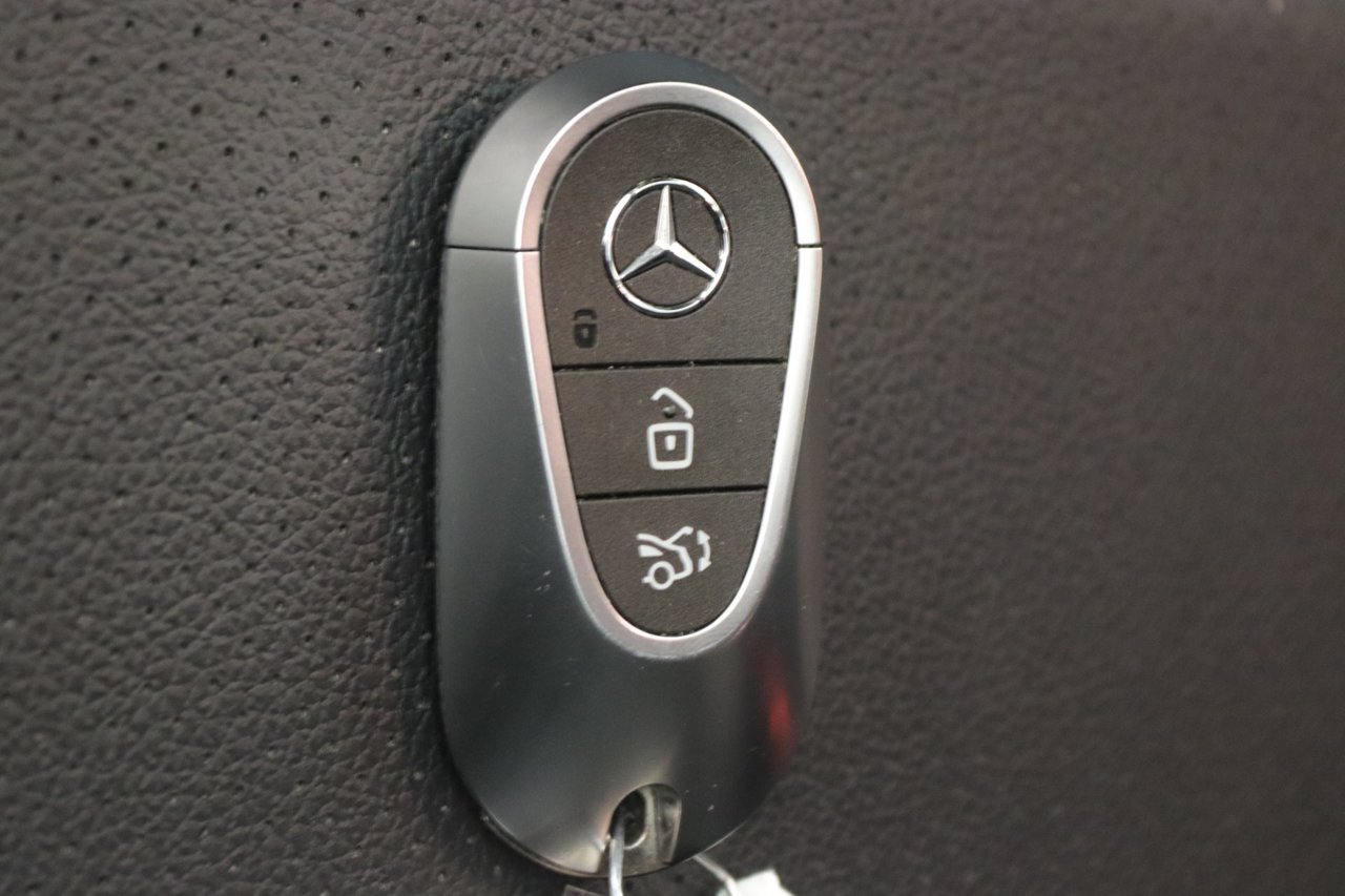Certified 2025 Mercedes-Benz GLC 350e 4MATIC image 23