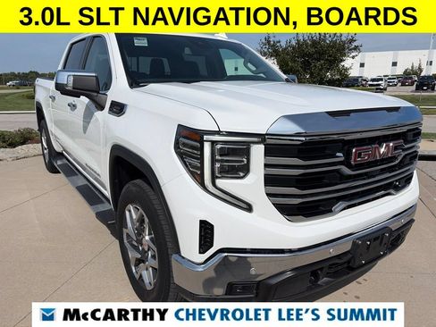 Used 2024 GMC Sierra 1500 SLT w/ SLT Premium Plus Package AWD/4WD image 2