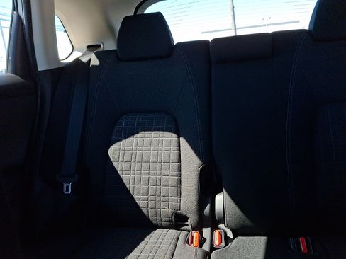 Used 2023 Honda HR-V LX image 14