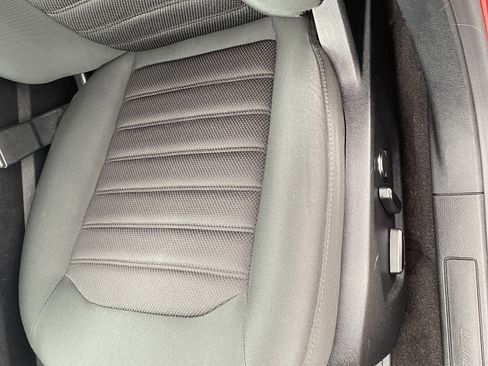 Used 2019 Ford Fusion SE image 15