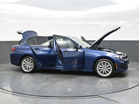 Used 2023 BMW 330i xDrive Sedan w/ Premium Package AWD/4WD image 43