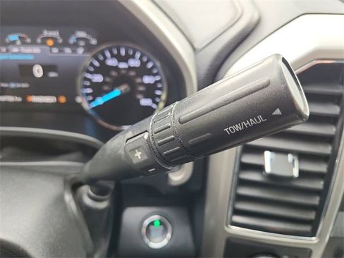 Used 2019 Ford F250 Lariat w/ Lariat Ultimate Package image 16