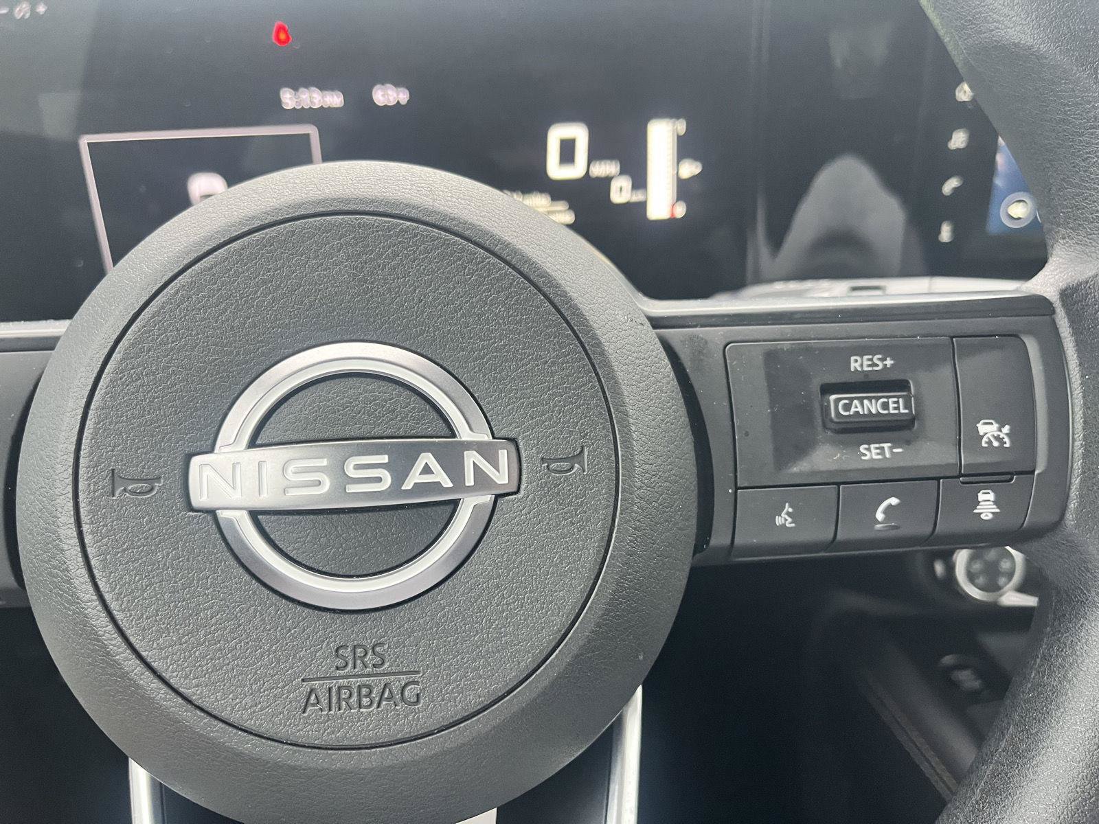 Certified 2025 Nissan Kicks SV AWD/4WD image 24