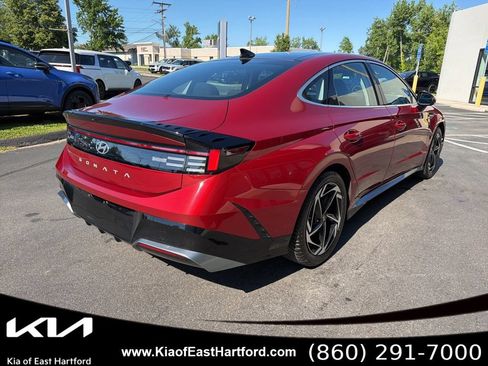 Used 2024 Hyundai Sonata SEL w/ Convenience Package FWD image 8