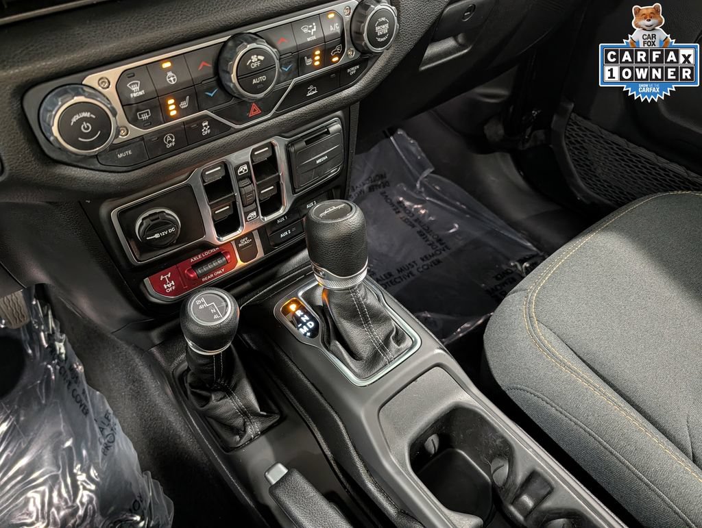 Used 2025 Jeep Gladiator Sport AWD/4WD image 14