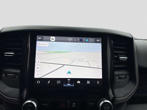 Used 2022 RAM 3500 Tradesman image 19