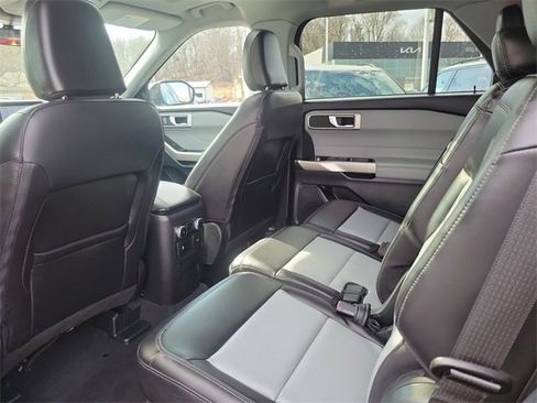 Used 2023 Ford Explorer XLT w/ Equipment Group 202A image 22