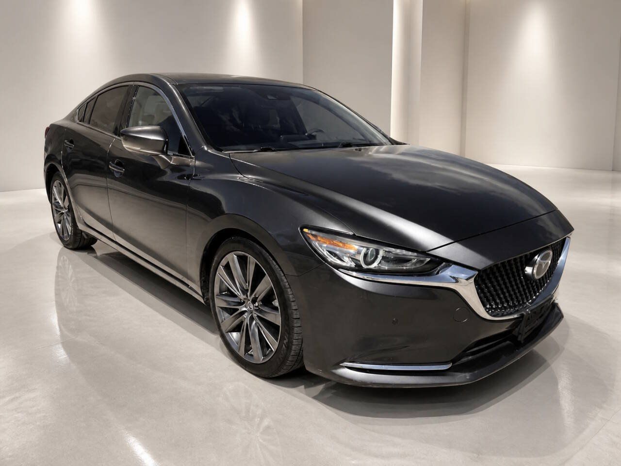 Used 2018 MAZDA MAZDA6 Signature FWD image 1