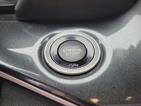 Used 2023 Jeep Grand Cherokee L Altitude image 27