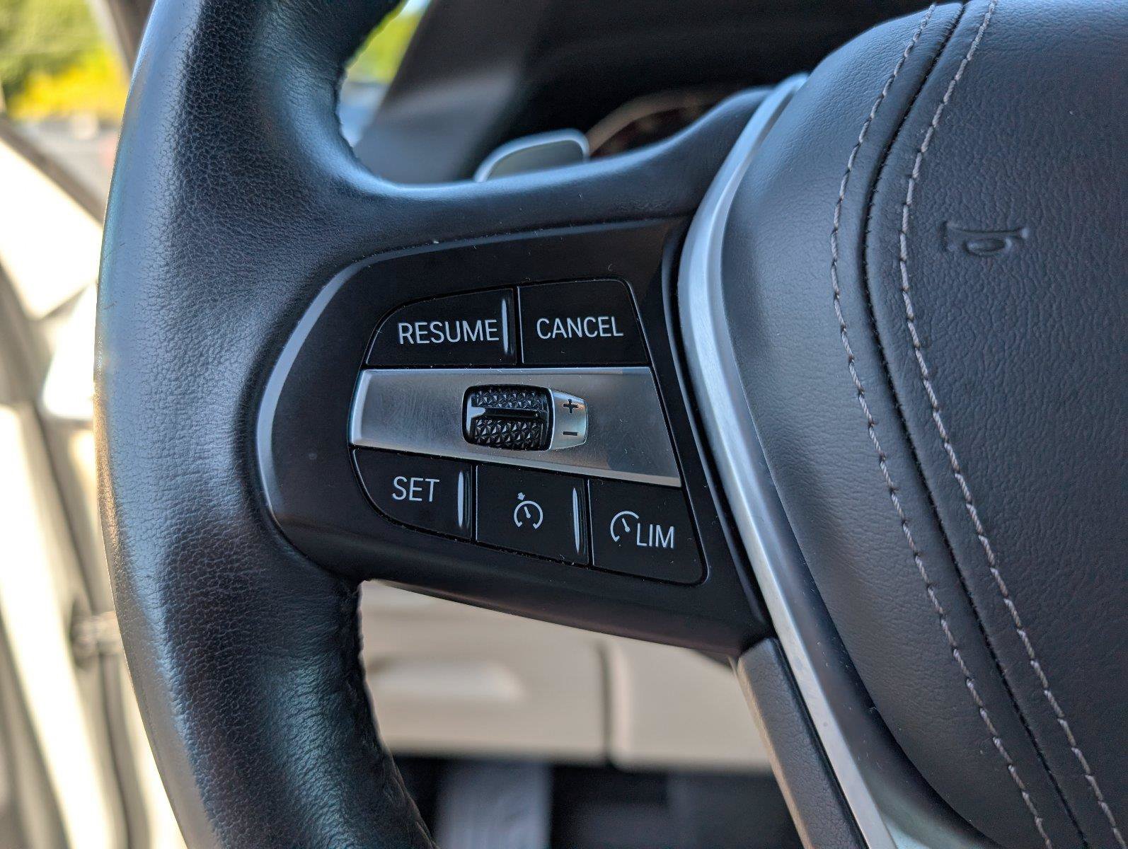 Used 2021 BMW X5 sDrive40i w/ Premium Package RWD image 27