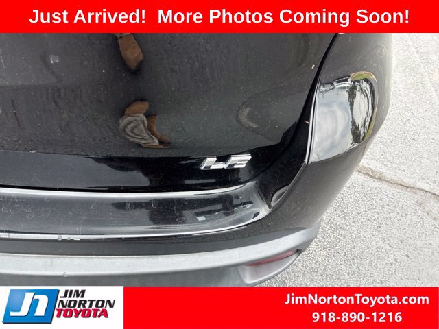 Used 2019 Toyota Highlander Plus FWD image 5