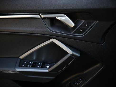 Certified 2025 Audi Q3 2.0T Premium w/ Convenience Package image 14