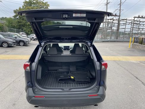 Used 2025 Toyota RAV4 XLE w/ Convenience Package AWD/4WD image 13