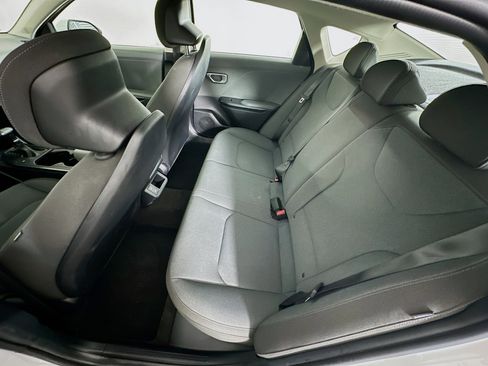 Used 2025 Kia K4 LXS image 27