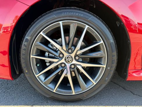 Used 2024 Toyota Camry XLE image 11