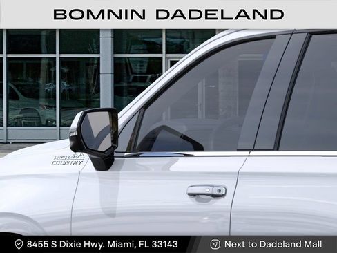 New 2026 Chevrolet Tahoe High Country AWD/4WD image 12