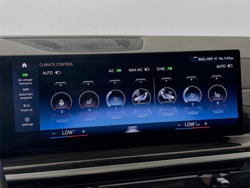 Used 2023 BMW X7 xDrive40i image 26