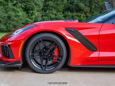 Used 2019 Chevrolet Corvette ZR1 image 4