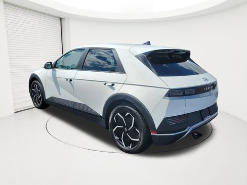 Certified 2024 Hyundai Ioniq 5 SEL image 8