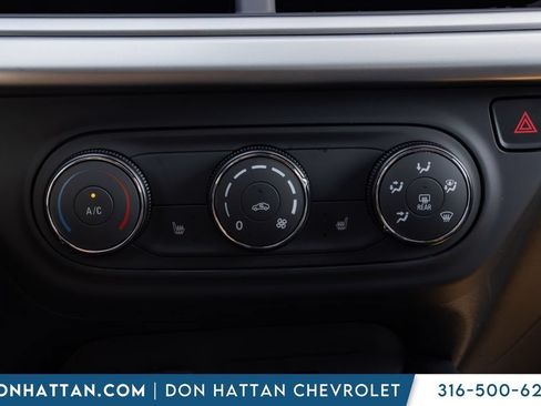 New 2026 Chevrolet Trax RS w/ Sunroof Package FWD image 9