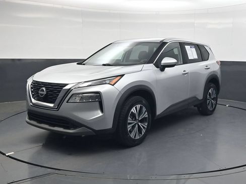 Used 2023 Nissan Rogue SV AWD/4WD image 8