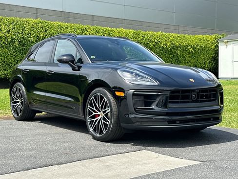 New 2026 Porsche Macan S AWD/4WD image 10