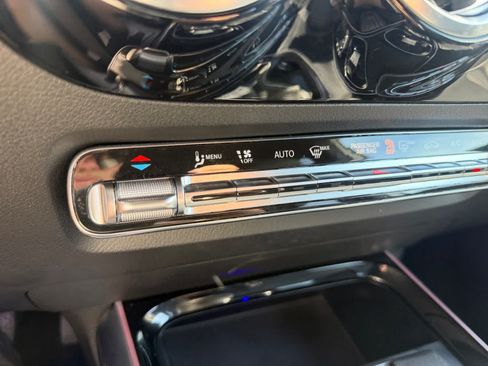 Used 2022 Mercedes-Benz GLA 250 image 27