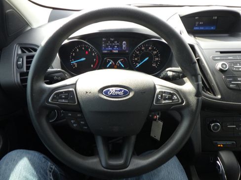 Used 2018 Ford Escape S image 22