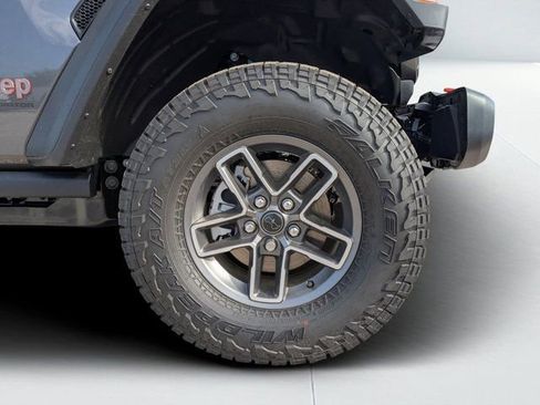 New 2026 Jeep Gladiator Mojave w/ Safety Group image 10