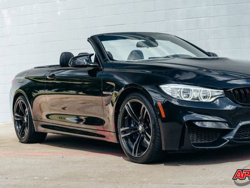 Used 2015 BMW M4 Convertible image 50