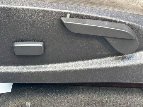 Used 2016 Chevrolet Colorado W/T RWD image 14