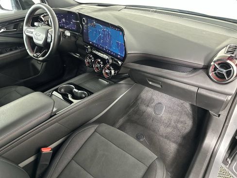 Certified 2024 Chevrolet Blazer EV RS AWD/4WD image 28