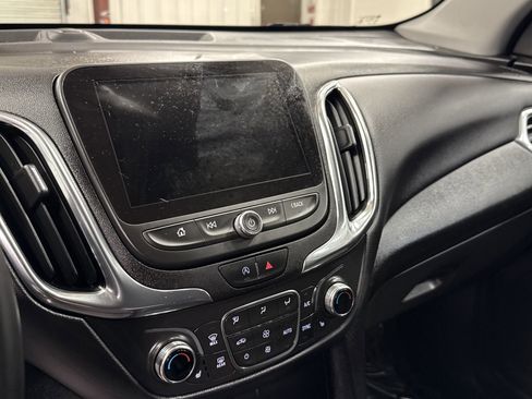 Used 2023 Chevrolet Equinox LT image 12