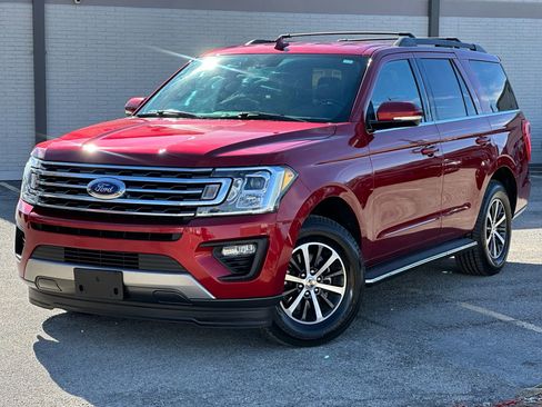 Used 2018 Ford Expedition XLT w/ Equipment Group 202A image 2