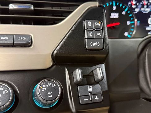 Used 2020 GMC Yukon XL Denali w/ Denali Ultimate Package AWD/4WD image 31