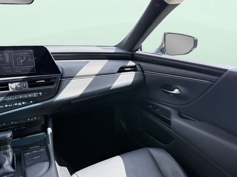 Used 2022 Lexus ES 250 w/ Premium Package image 61